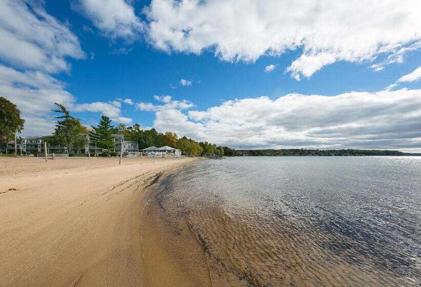 منزل غرفة نوم واحدة, The Shores