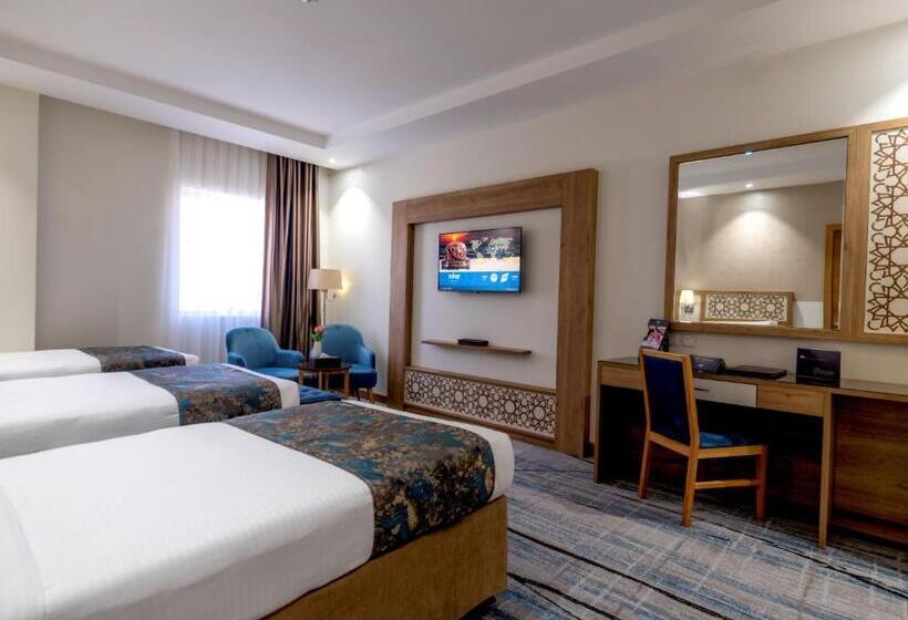 디럭스 트리플 룸, Time Ruba Hotel & Suites