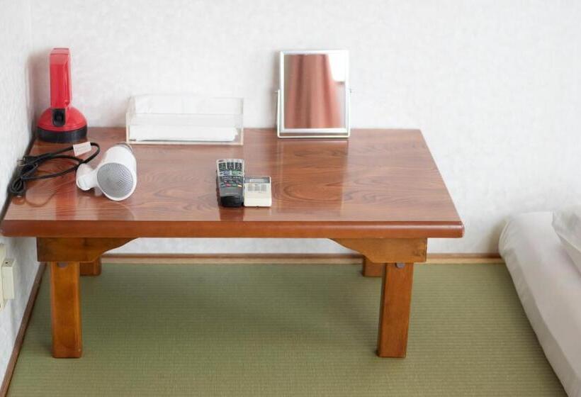 Номер Стандарт Трехместный, Yamato Saidaiji Hotel Sindai