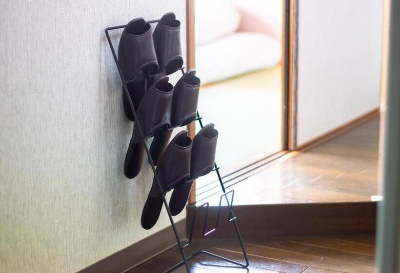 Номер Стандарт Трехместный, Yamato Saidaiji Hotel Sindai