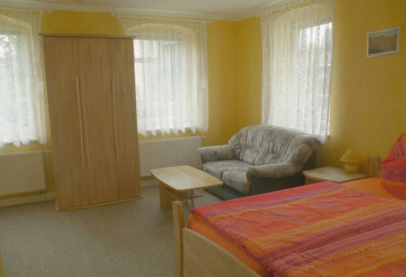 スタンダードルーム, Am Lindenbaum