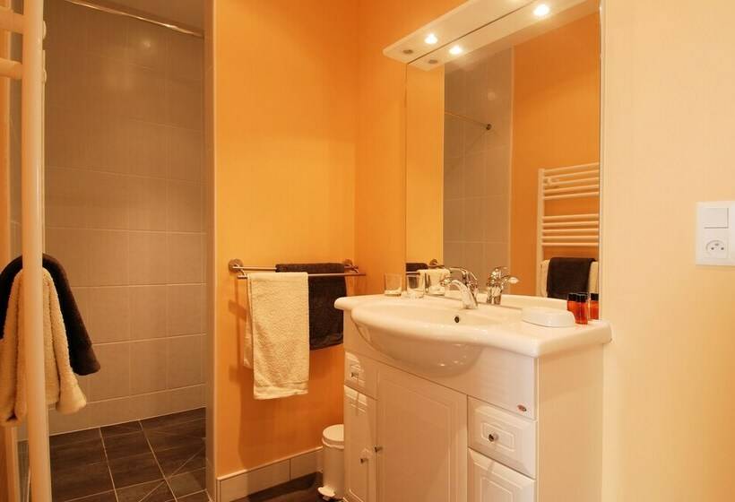 コンフォートルーム, La Closerie Saint Martin