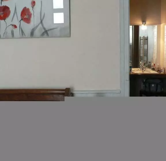 スタンダードトリプルルーム, La Terrasse De La Grand Rue   Chambre D Hôtes