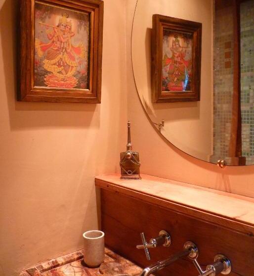 标准间带山景, Les Folies De La Serve