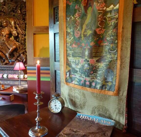 标准间, Les Folies De La Serve