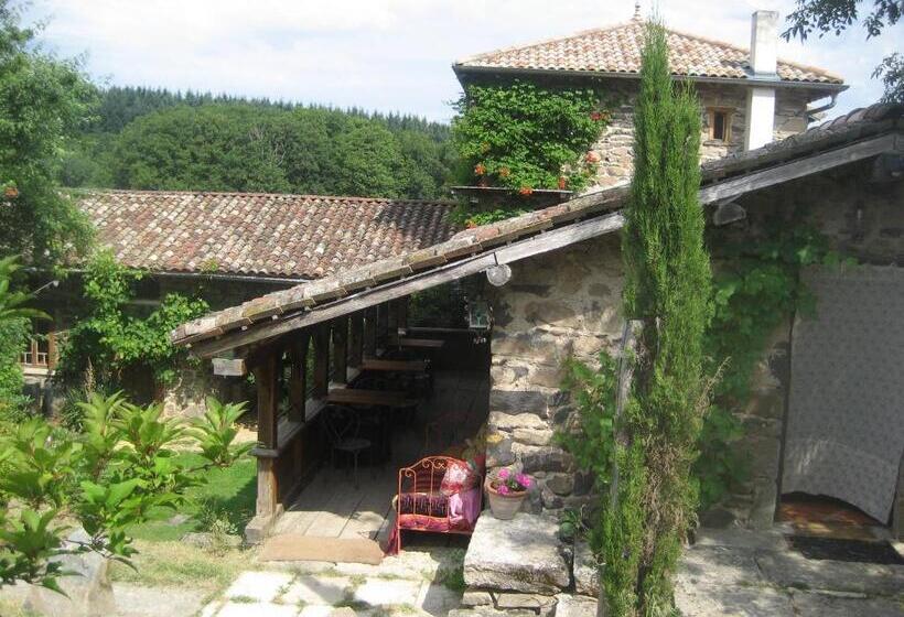 标准间带山景, Les Folies De La Serve