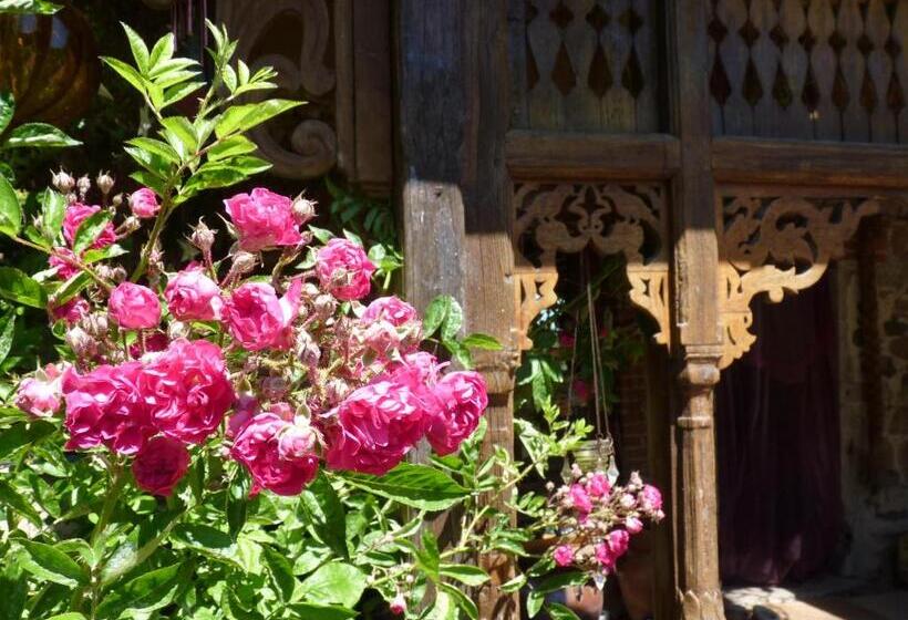 标准间, Les Folies De La Serve