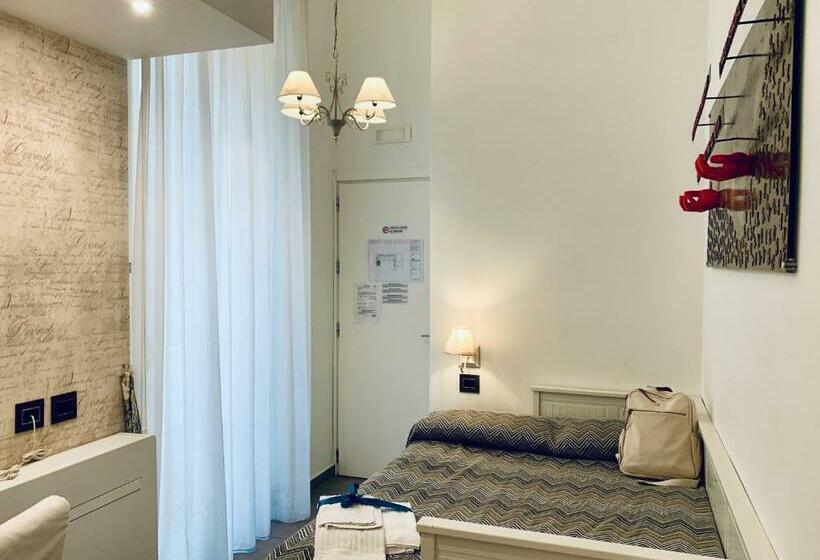 اتاق استاندارد یک نفره, Relais Piazza Del Plebiscito B&b