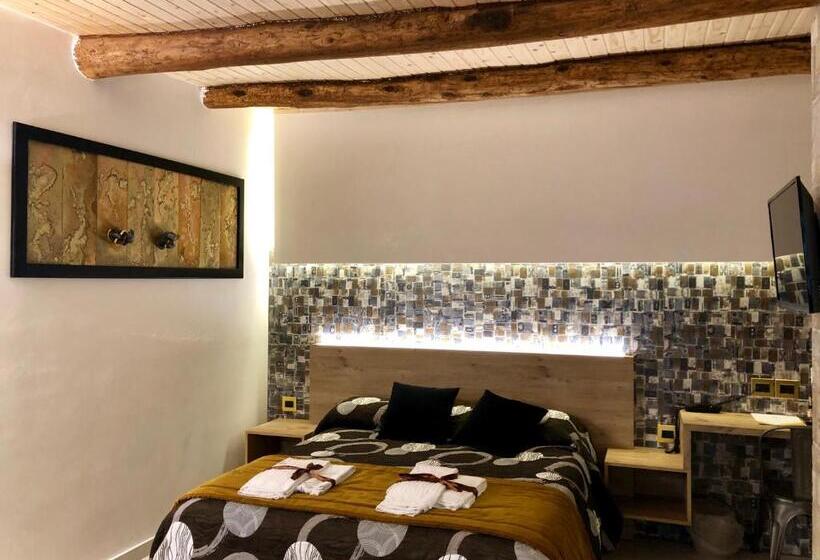 اتاق سوپریور با تخت بزرگ, Relais Piazza Del Plebiscito B&b