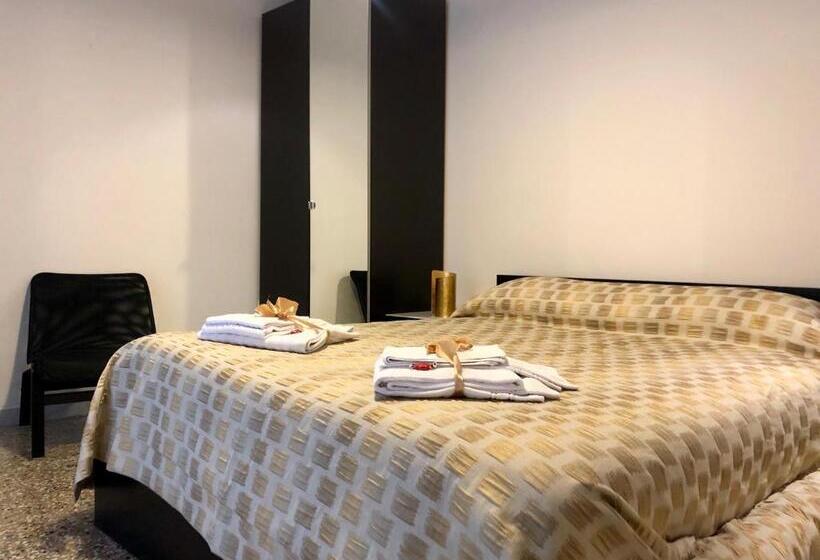 آپارتمان 1 خوابه, Relais Piazza Del Plebiscito B&b