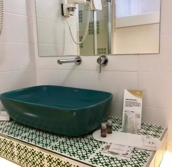 سوئیت با وان آب گرم, Relais Piazza Del Plebiscito B&b
