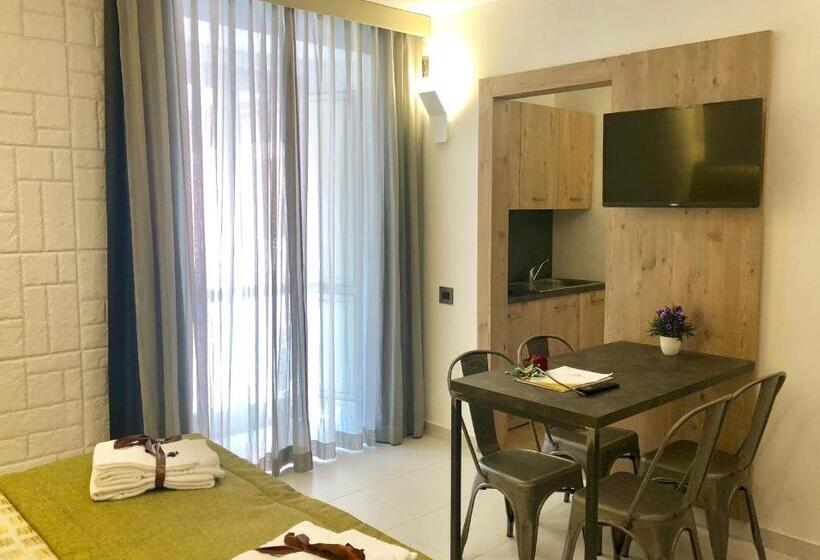 سوئیت با وان آب گرم, Relais Piazza Del Plebiscito B&b