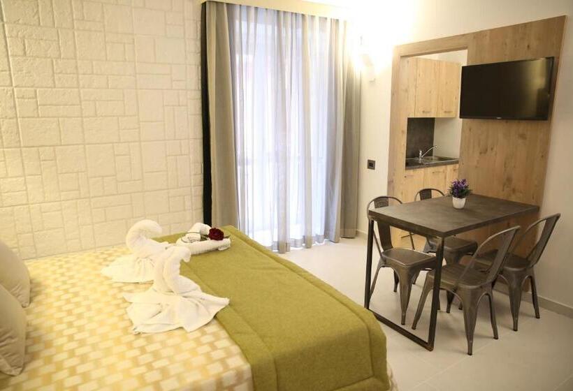 سوئیت با وان آب گرم, Relais Piazza Del Plebiscito B&b