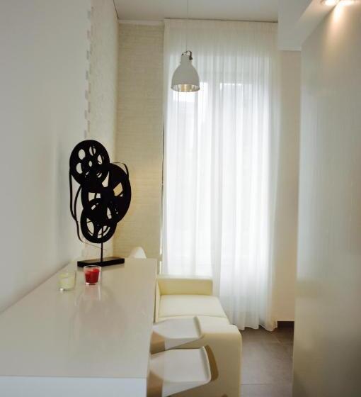 اتاق سوپریور با تخت بزرگ, Relais Piazza Del Plebiscito B&b