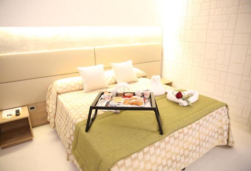 سوئیت با وان آب گرم, Relais Piazza Del Plebiscito B&b