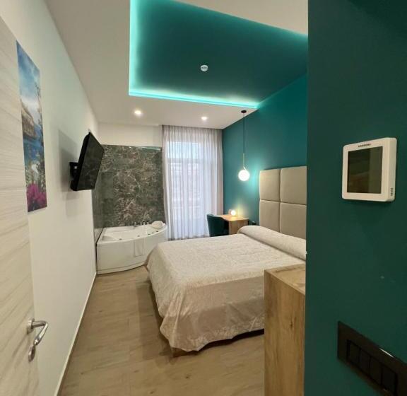 سوئیت با وان آب گرم, Relais Piazza Del Plebiscito B&b
