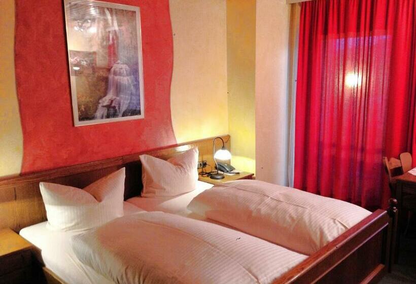 Номер Стандарт, Beim Haxenwirt