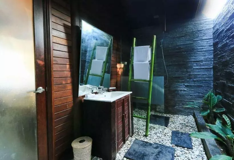 スタンダードバンガロー, Coconut Boutique Resort