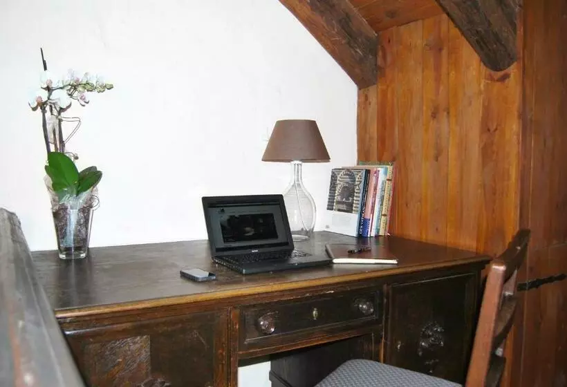 Standard Triple Room, Der Schwan Hotel & Restaurant