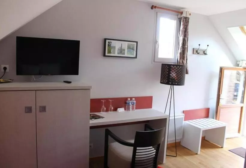 Basic Værelse, L Hostellerie D Acquigny