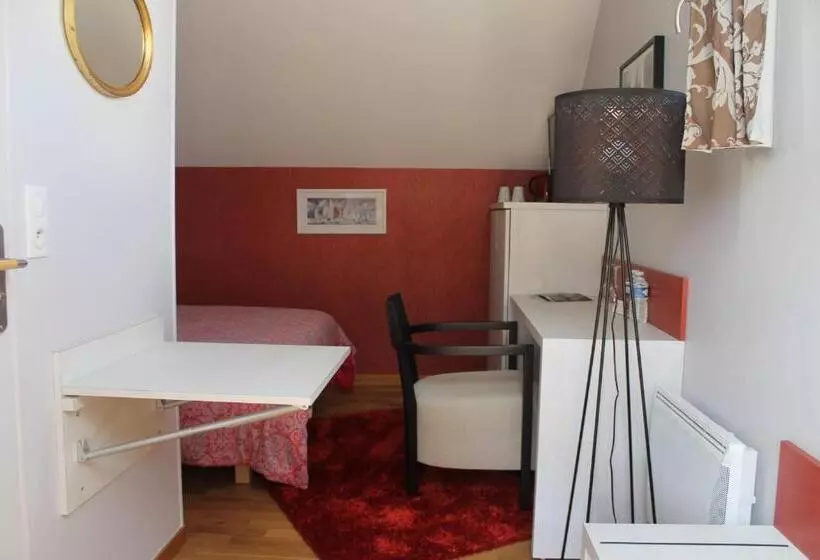 Basic Værelse, L Hostellerie D Acquigny