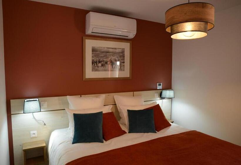 Апартаменты 1 Спальня Нижний Этаж, L Hostellerie D Acquigny