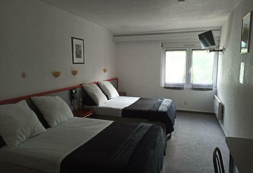 غرفة قياسية رباعية, La Pierre Blanche