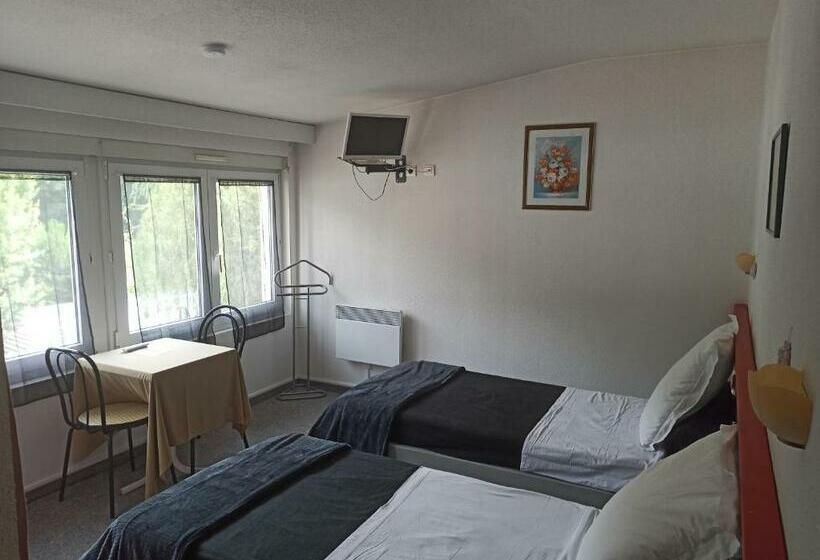 غرفة قياسية, La Pierre Blanche