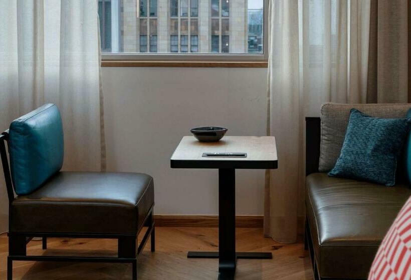 Номер Deluxe Кровать Кинг, Qt Melbourne