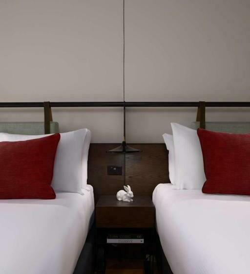 Номер Стандарт, Qt Melbourne