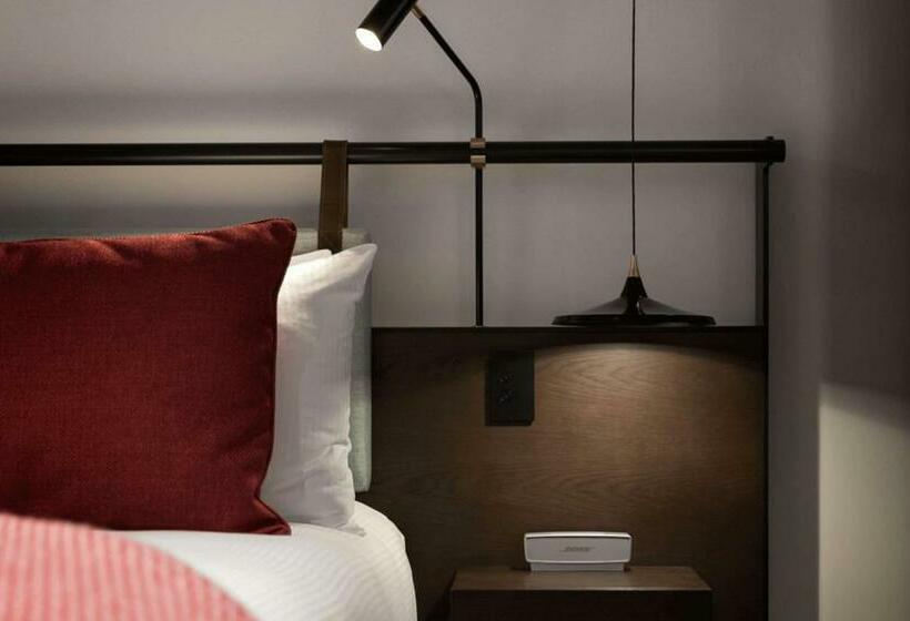 Номер Deluxe Кровать Кинг, Qt Melbourne