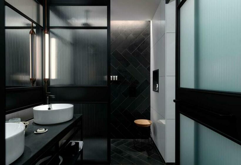 Номер Deluxe Кровать Кинг, Qt Melbourne