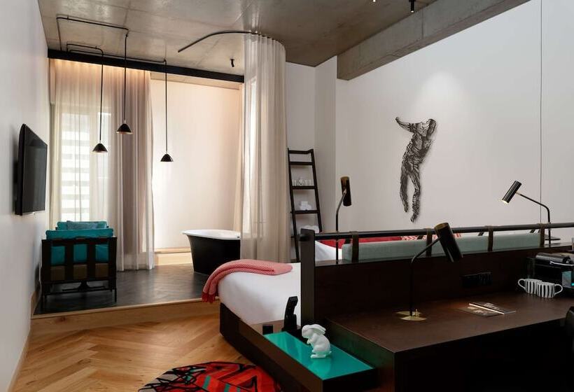 Номер Deluxe, Qt Melbourne