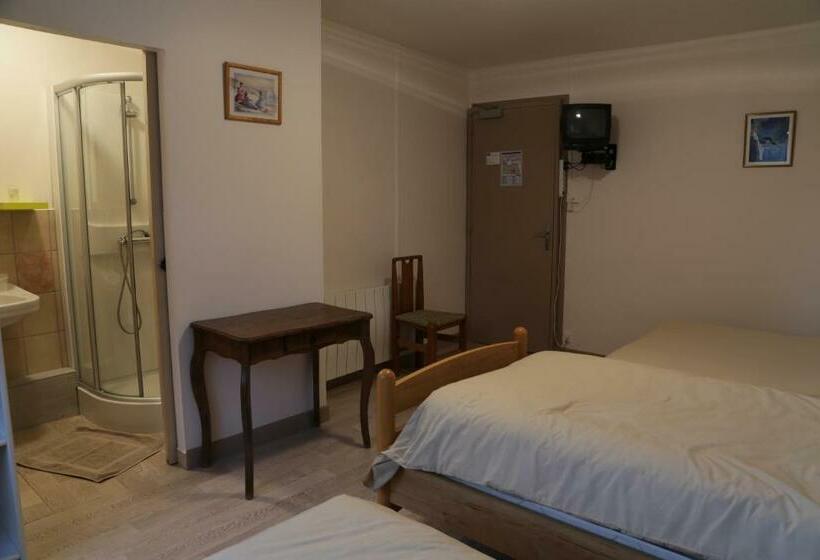 Семейный Номер, Restaurant De La Roche