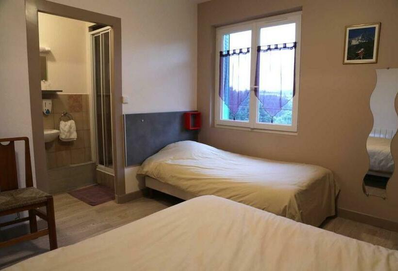 Номер Стандарт Трехместный, Restaurant De La Roche