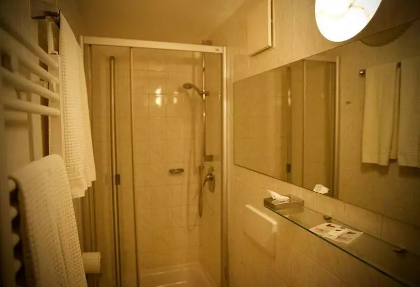 スタンダードルーム, Seehotel Huberhof
