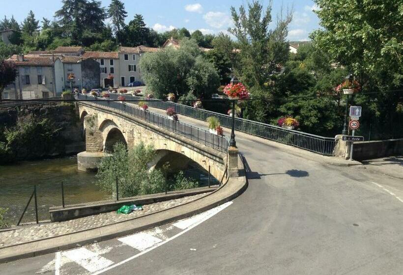 غرفة قياسية مزوَّدة بشُرفة, La Maison De La Riviere B&b