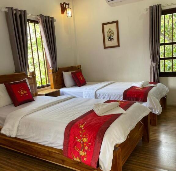 חדר משפתחתי סופריור, Liberty Place