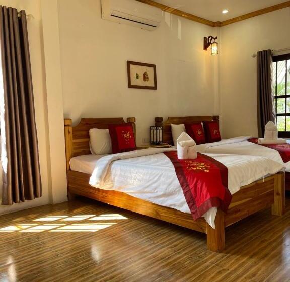 חדר סופריור לשלושה, Liberty Place