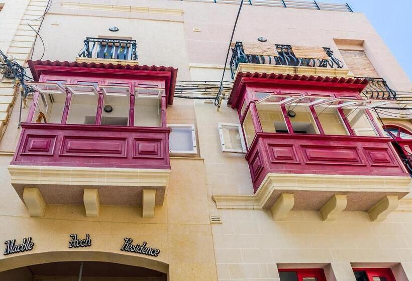 اتاق لوکس با بالکن, Marble Arch Home