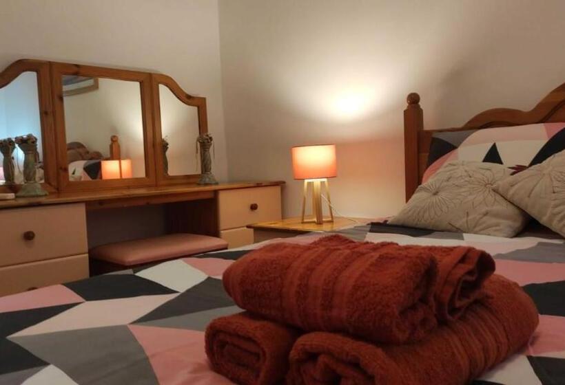 اتاق استاندارد با سرویس بهداشتی مشترک, Marble Arch Home