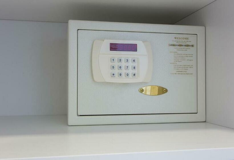 阁楼房, Klarisa Palace Rooms