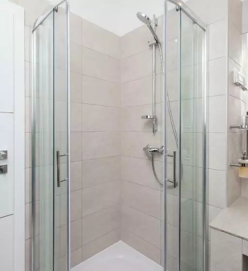 اتاق پنت هاوس, Klarisa Palace Rooms