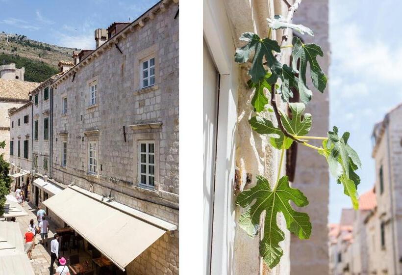 阁楼房, Klarisa Palace Rooms