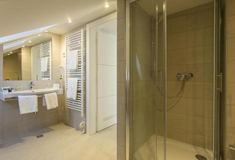 Пентхаус, Klarisa Palace Rooms