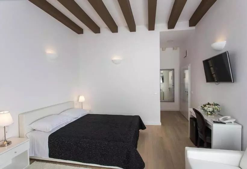 اتاق لوکس, Klarisa Palace Rooms