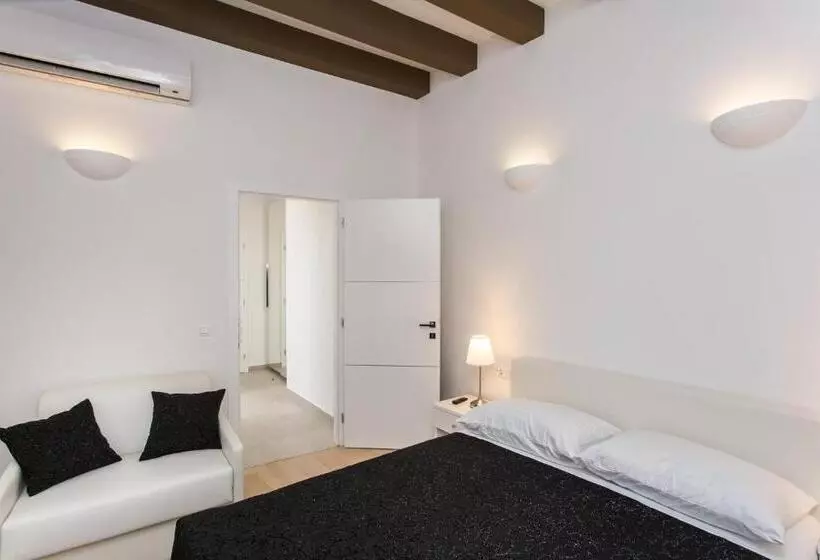 اتاق استاندارد, Klarisa Palace Rooms