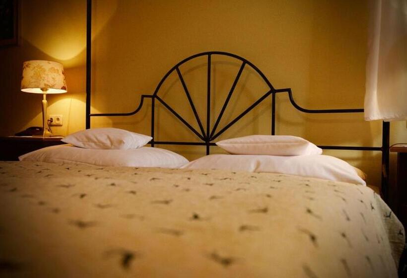 レイクビュースタンダードルーム, Seehotel Huberhof