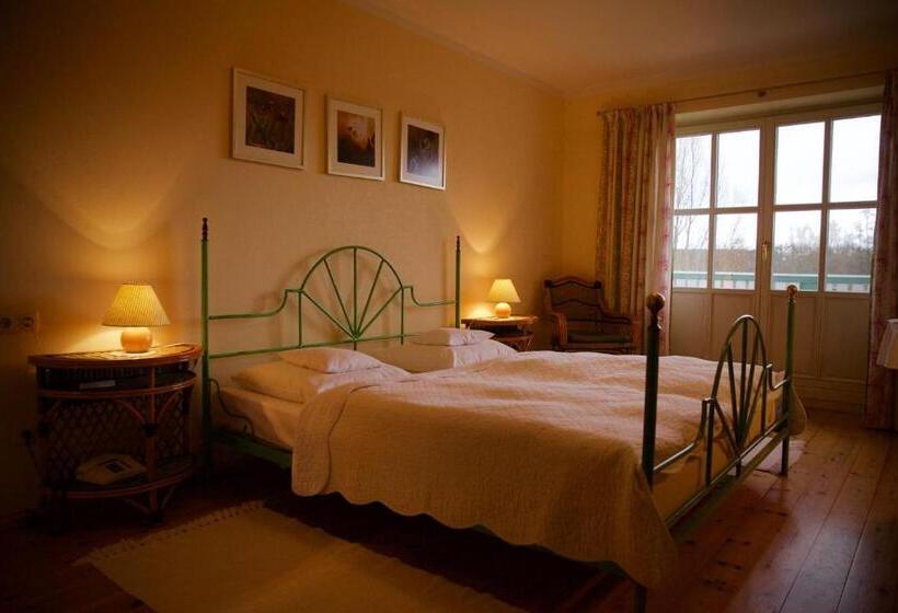 レイクビュースタンダードルーム, Seehotel Huberhof