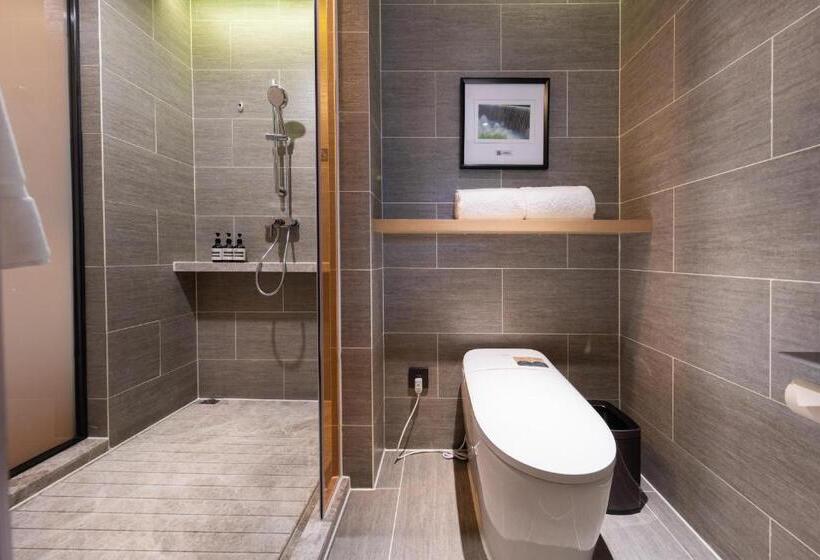 Номер Deluxe, Atour Hotel Guiyang Guanshan Lake City Government